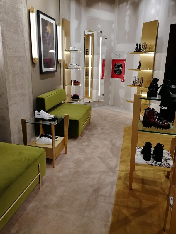 Negozio Dsquared Milano18