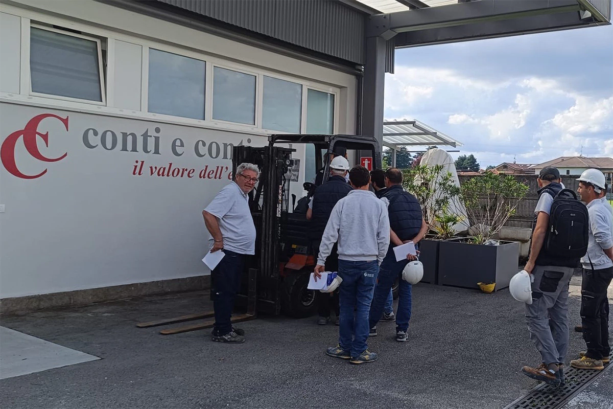 CORSO DI FORMAZIONE - USO CARRELLI ELEVATORI